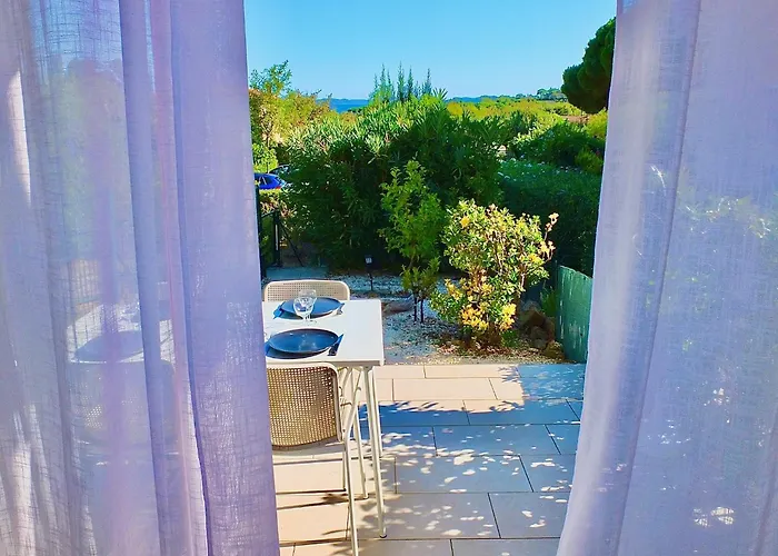 Au Petit Bonheur Vue Mer, Parking, 3 Mn De La Le Lavandou